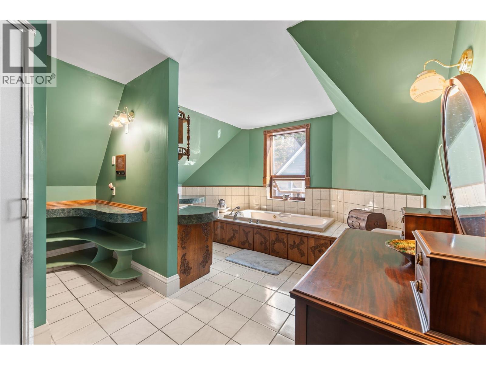 4345 June Springs Road, Kelowna, British Columbia  V1W 4C8 - Photo 42 - 10403711