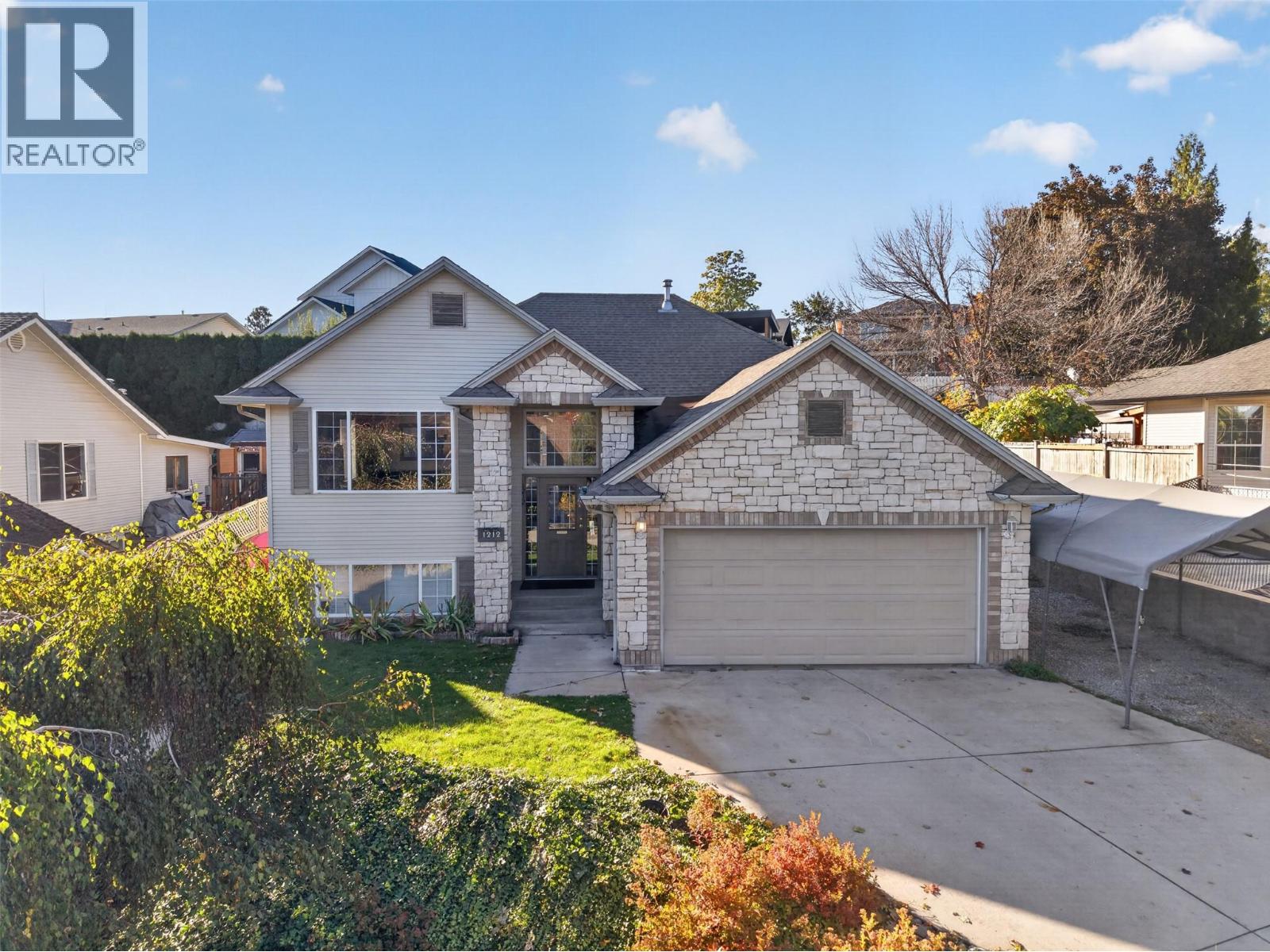 1212 Cerise Drive, Kelowna, British Columbia  V1Y 9R8 - Photo 1 - 10402513