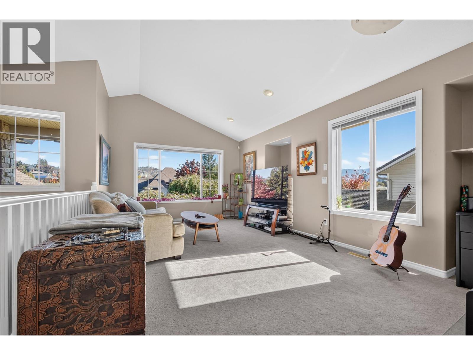 1212 Cerise Drive, Kelowna, British Columbia  V1Y 9R8 - Photo 3 - 10402513