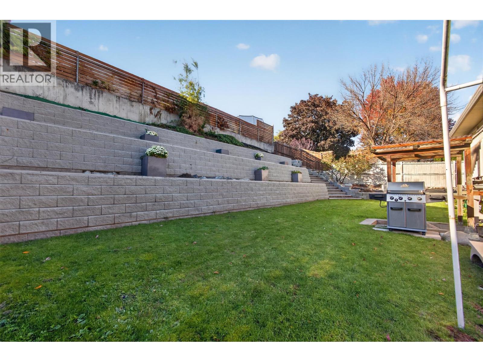 1212 Cerise Drive, Kelowna, British Columbia  V1Y 9R8 - Photo 40 - 10402513