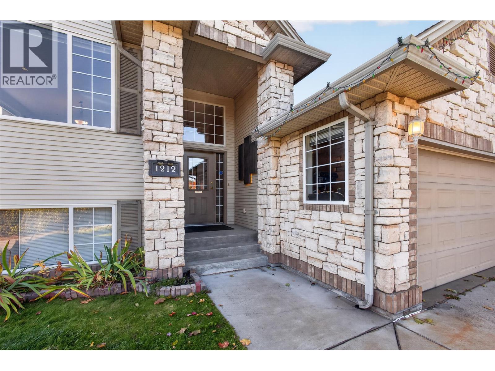 1212 Cerise Drive, Kelowna, British Columbia  V1Y 9R8 - Photo 47 - 10402513