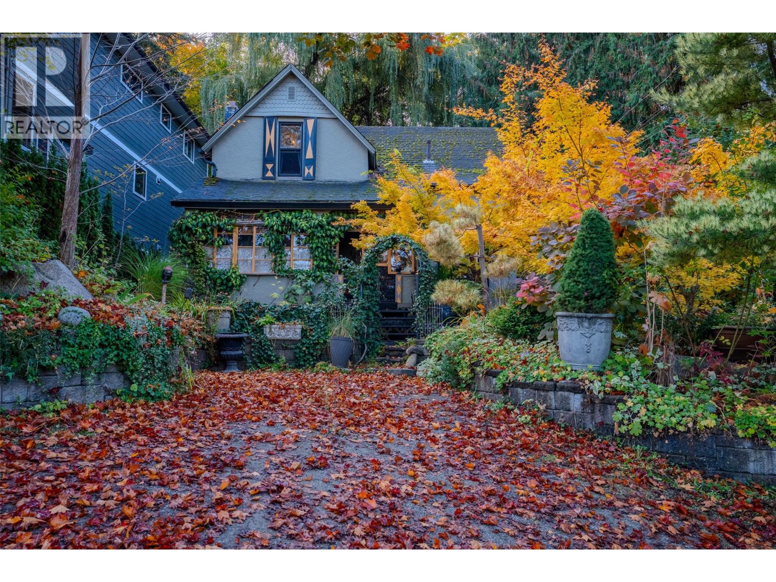 218 Union Street, Nelson, British Columbia  V6L 4A3 - Photo 3 - 10403490