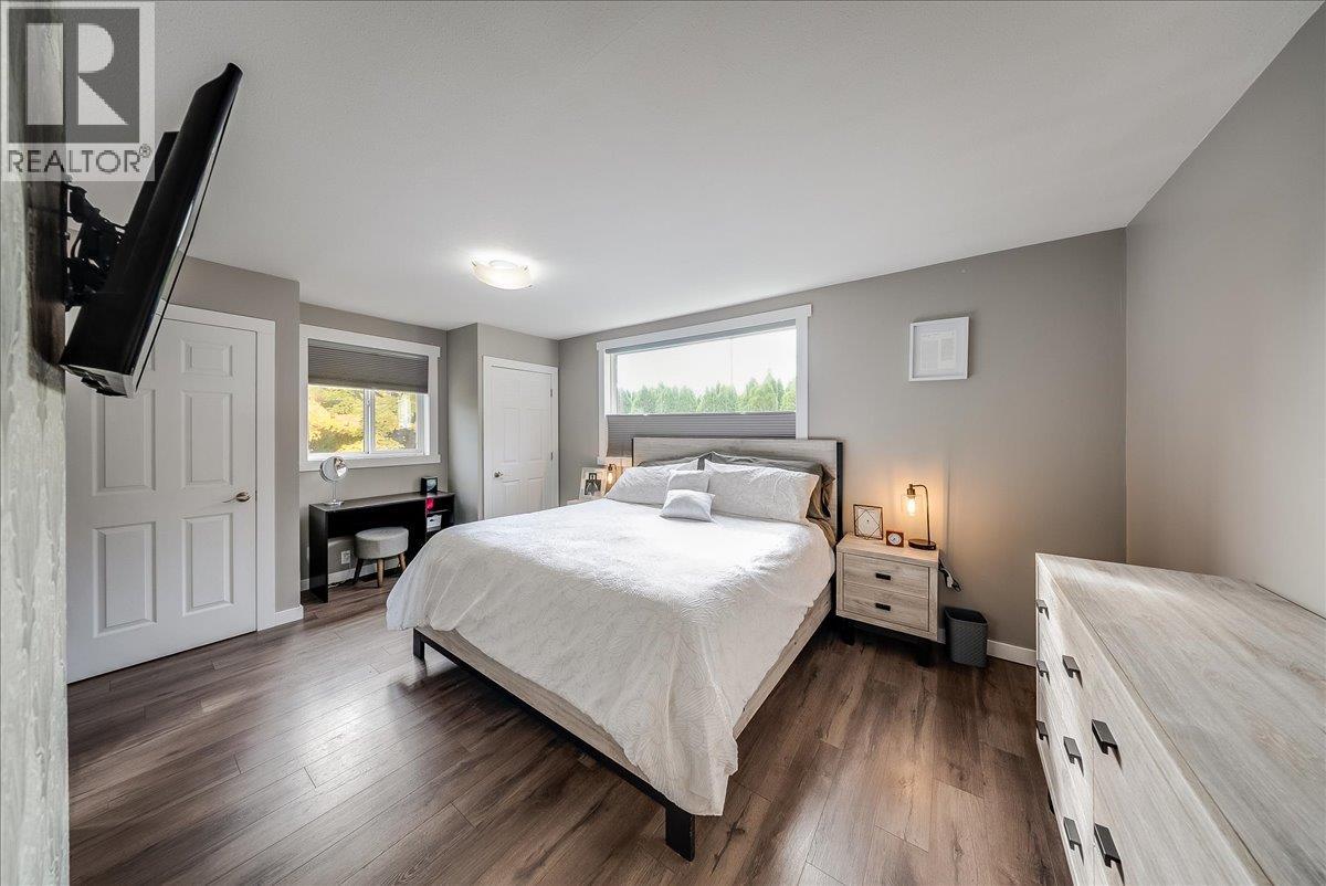 710 10th Avenue, Montrose, British Columbia  V0G 1P0 - Photo 16 - 10403311