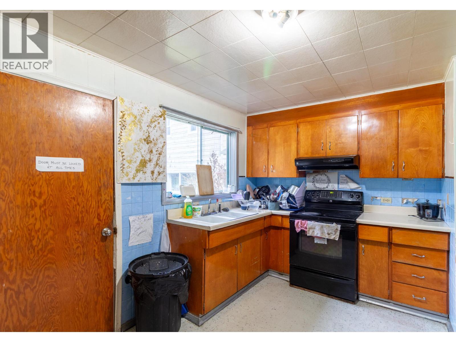 208 Anderson Street, Nelson, British Columbia  V1L 1X7 - Photo 13 - 10403646