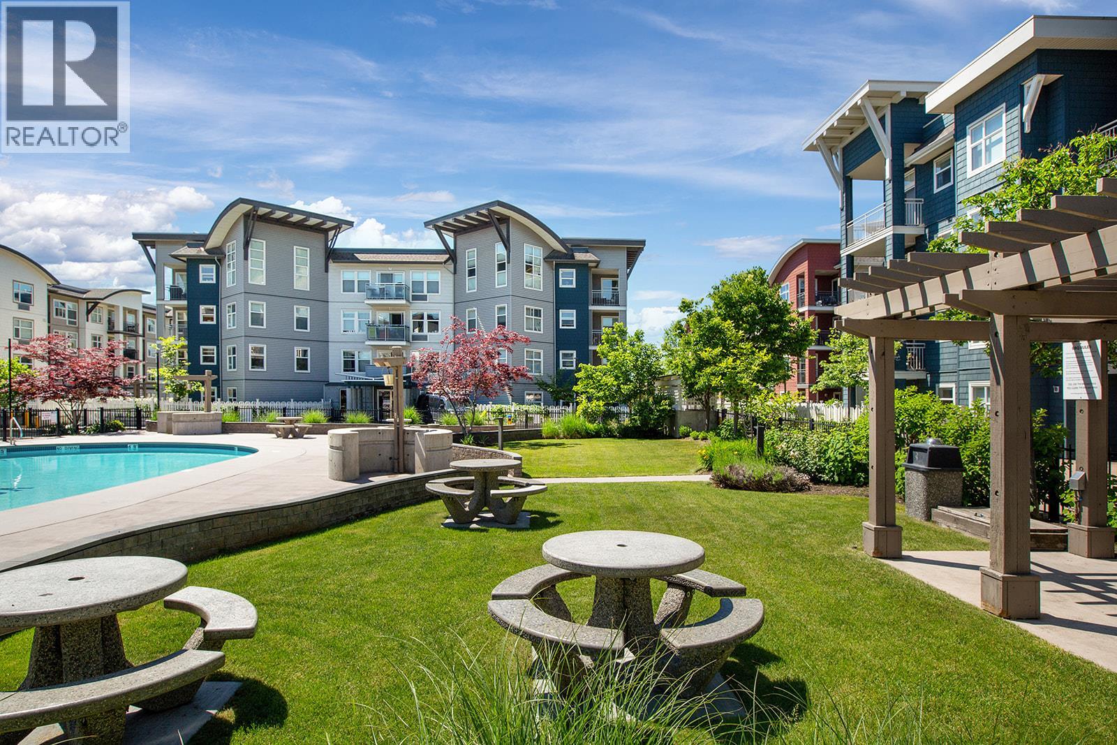 533 Yates Road Unit# 100, Kelowna, British Columbia  V1V 2T7 - Photo 2 - 10403650