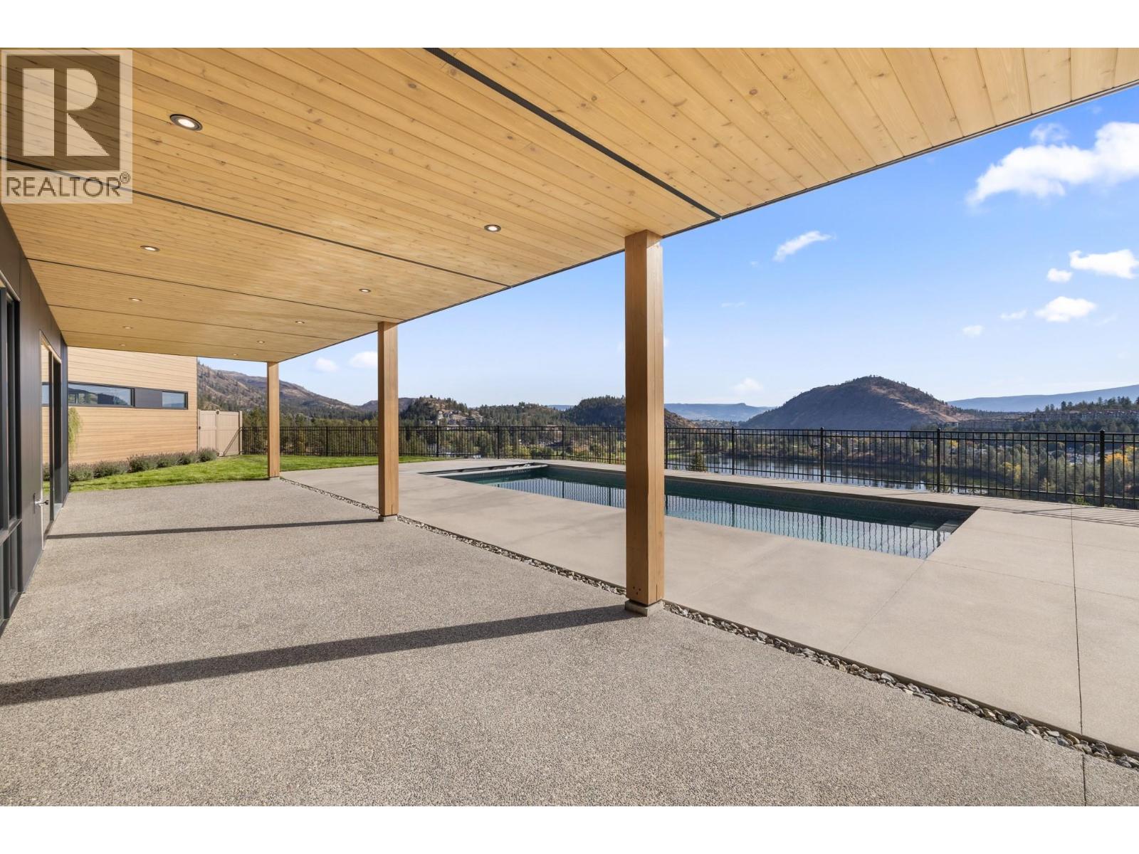2495 Pinnacle Ridge Drive, West Kelowna, British Columbia  V4T 0E3 - Photo 39 - 10403733