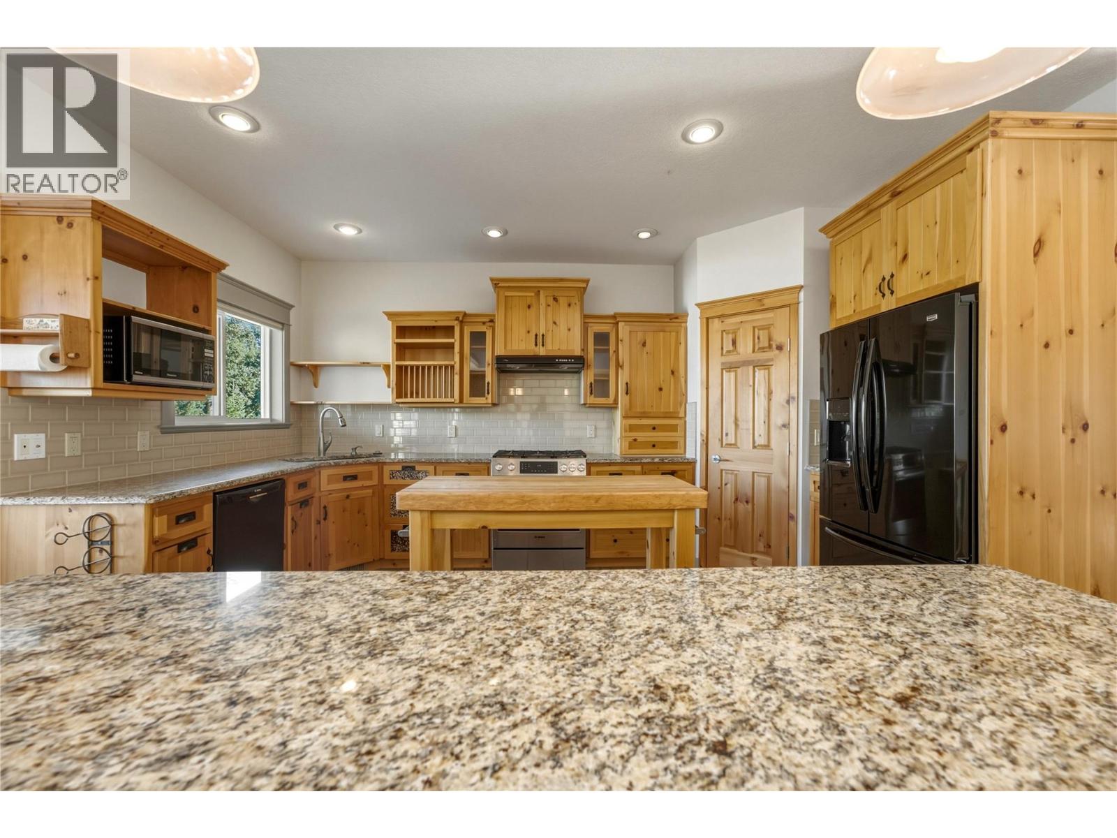 55 Peregrine Way, Vernon, British Columbia  V1H 1E4 - Photo 17 - 10403643
