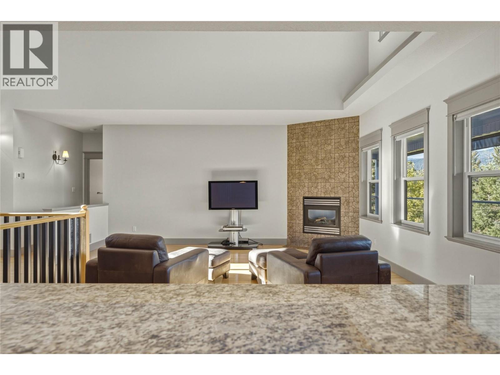 55 Peregrine Way, Vernon, British Columbia  V1H 1E4 - Photo 19 - 10403643