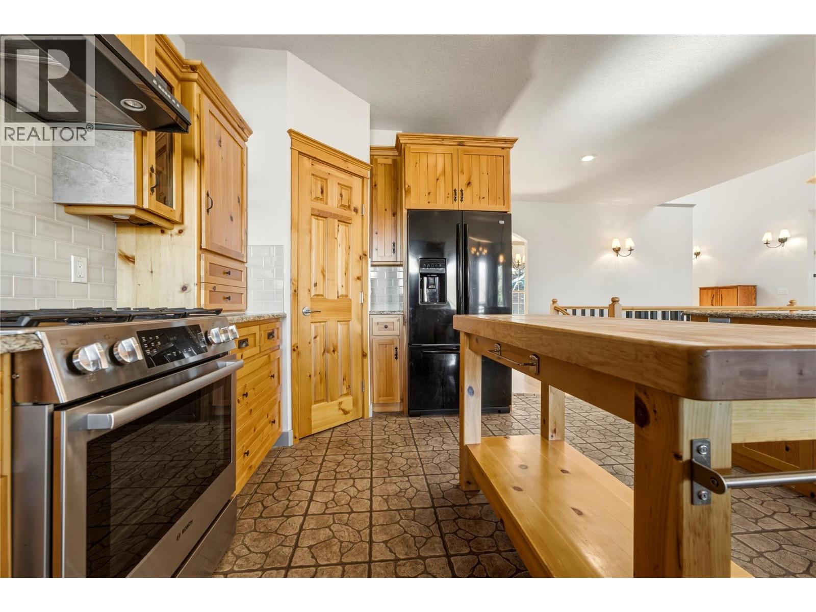 55 Peregrine Way, Vernon, British Columbia  V1H 1E4 - Photo 22 - 10403643