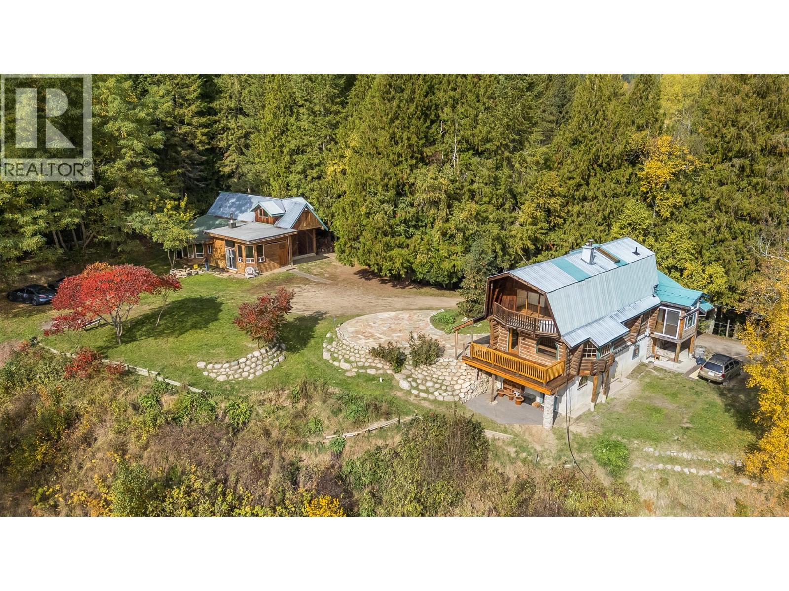 6238 Youngs Road, Winlaw, British Columbia  V0G 2J0 - Photo 1 - 10403537