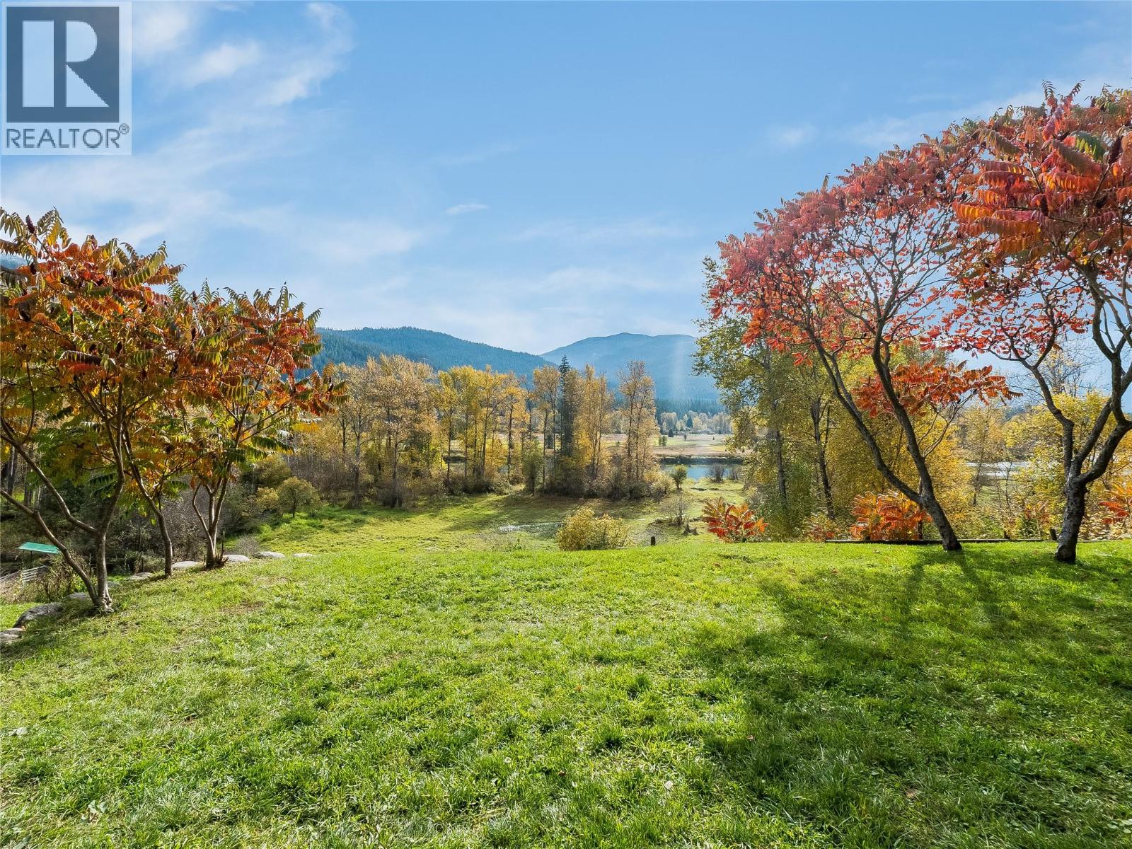 6238 Youngs Road, Winlaw, British Columbia  V0G 2J0 - Photo 10 - 10403537