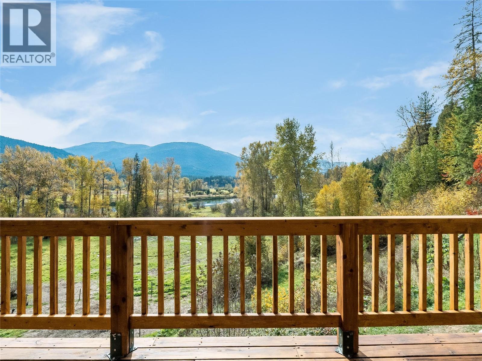 6238 Youngs Road, Winlaw, British Columbia  V0G 2J0 - Photo 15 - 10403537