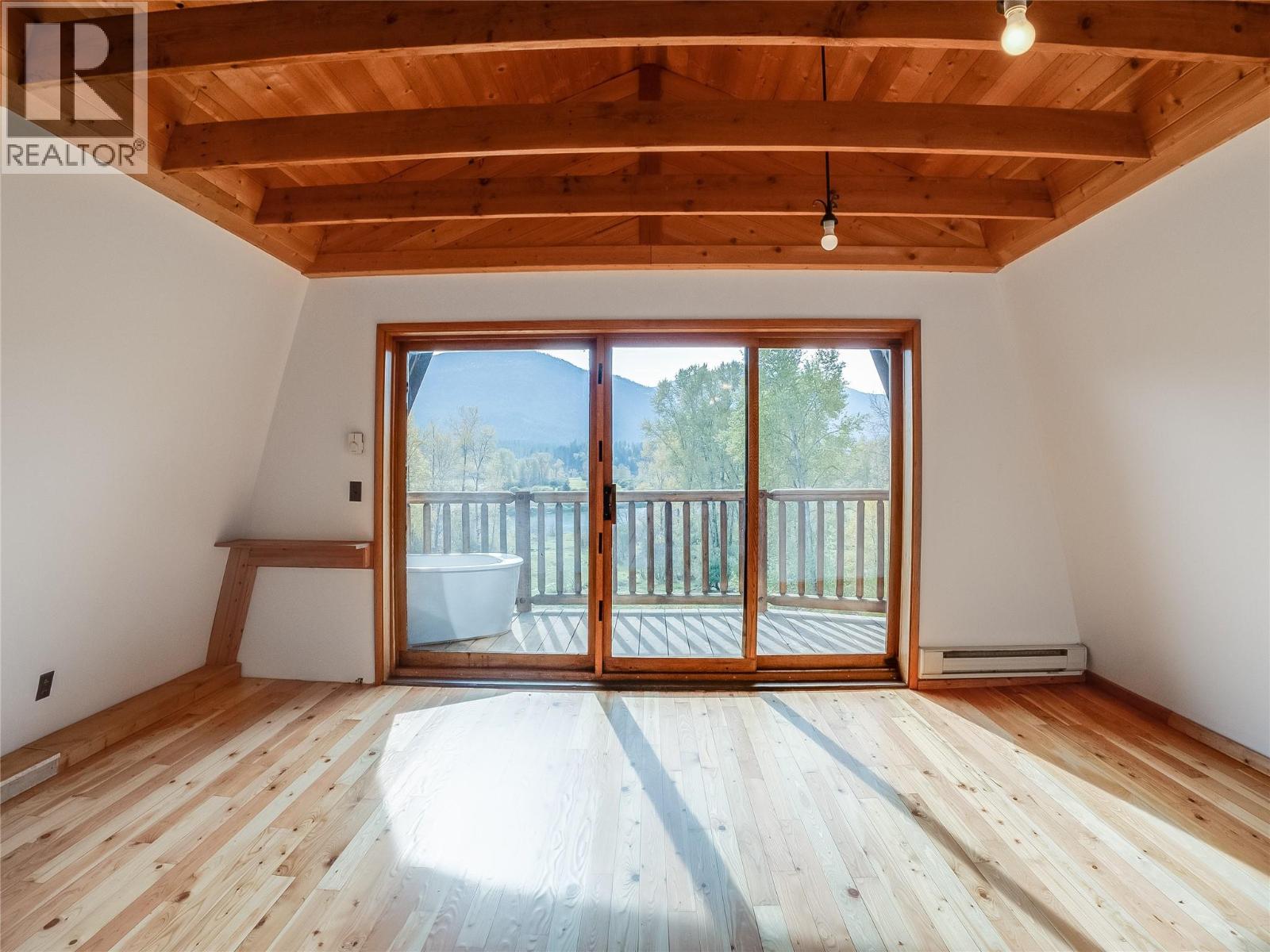 6238 Youngs Road, Winlaw, British Columbia  V0G 2J0 - Photo 32 - 10403537