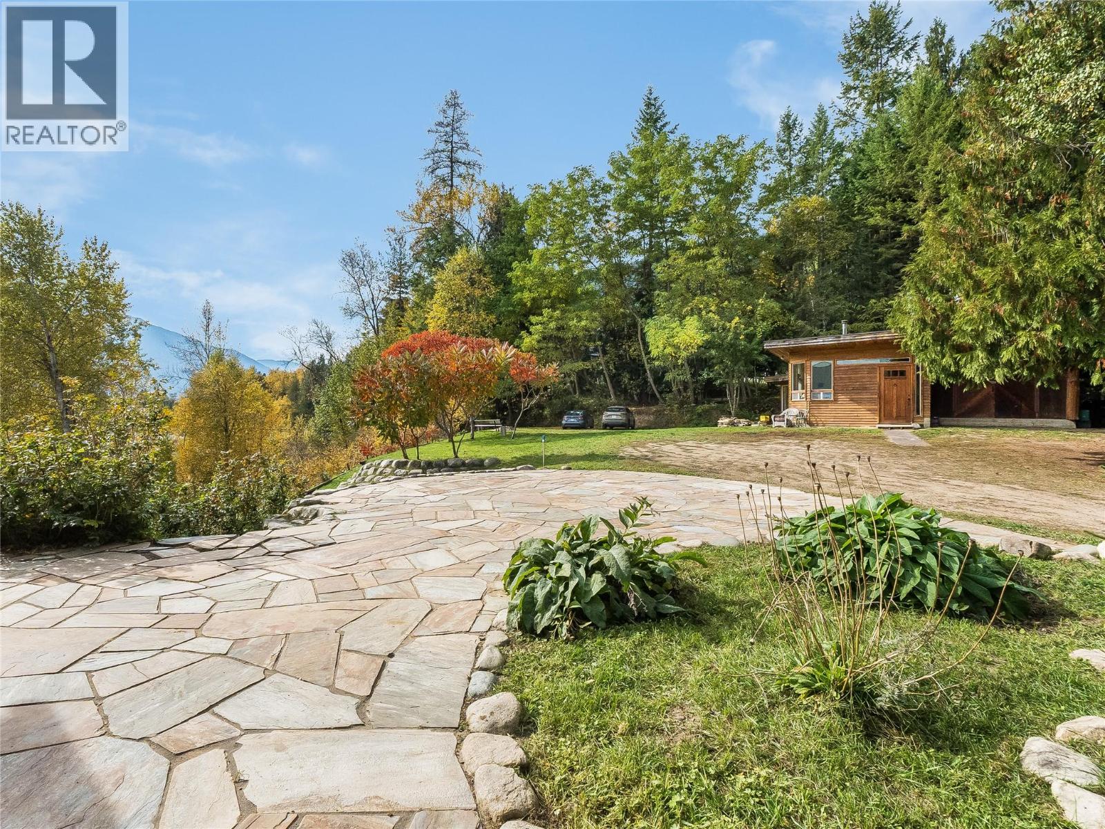 6238 Youngs Road, Winlaw, British Columbia  V0G 2J0 - Photo 45 - 10403537