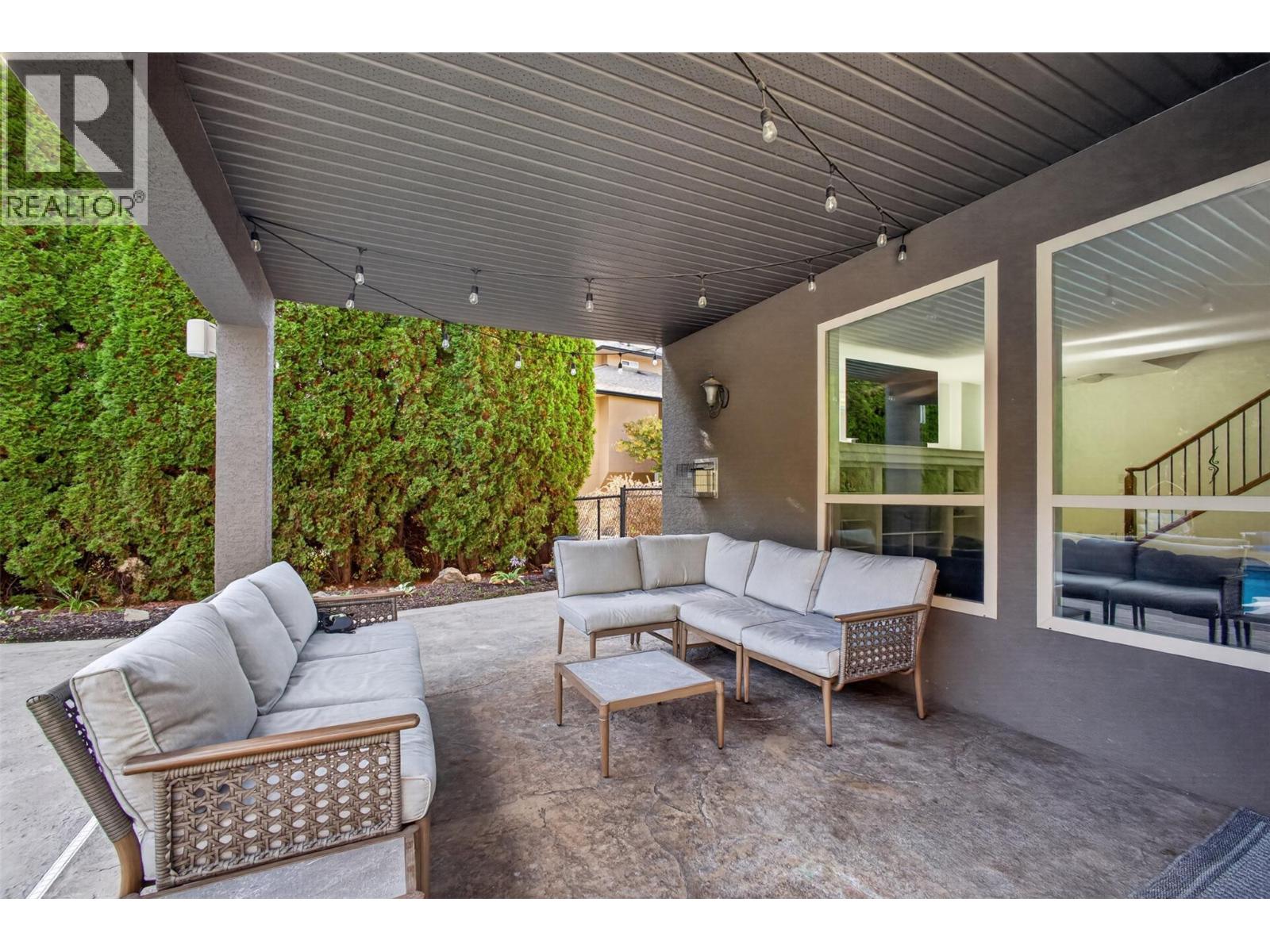 2512 Selkirk Drive, Kelowna, British Columbia  V1V 2V6 - Photo 39 - 10402781