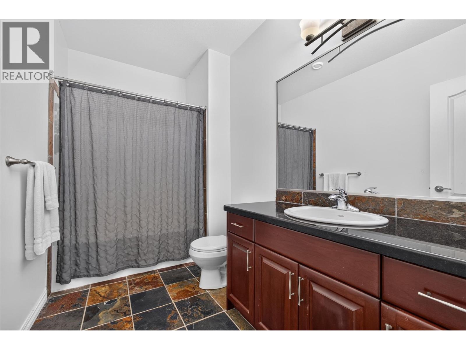 2512 Selkirk Drive, Kelowna, British Columbia  V1V 2V6 - Photo 42 - 10402781