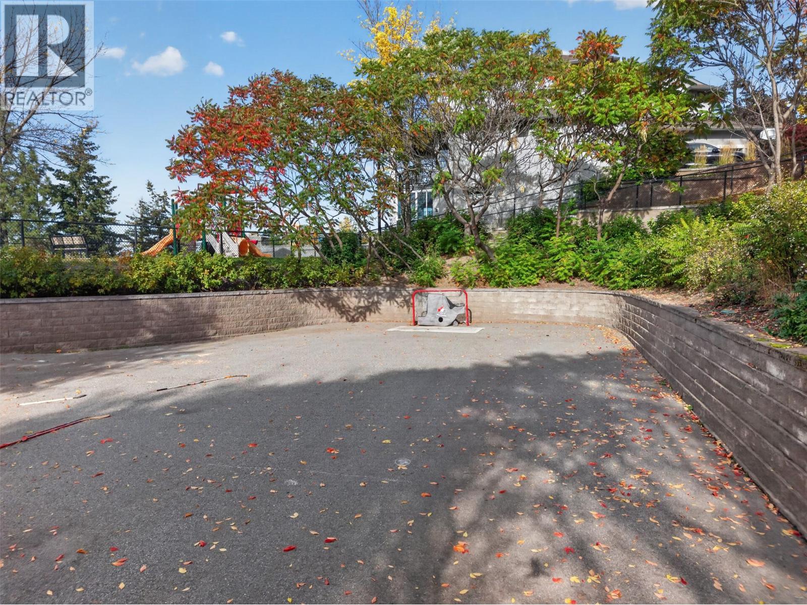 2512 Selkirk Drive, Kelowna, British Columbia  V1V 2V6 - Photo 55 - 10402781