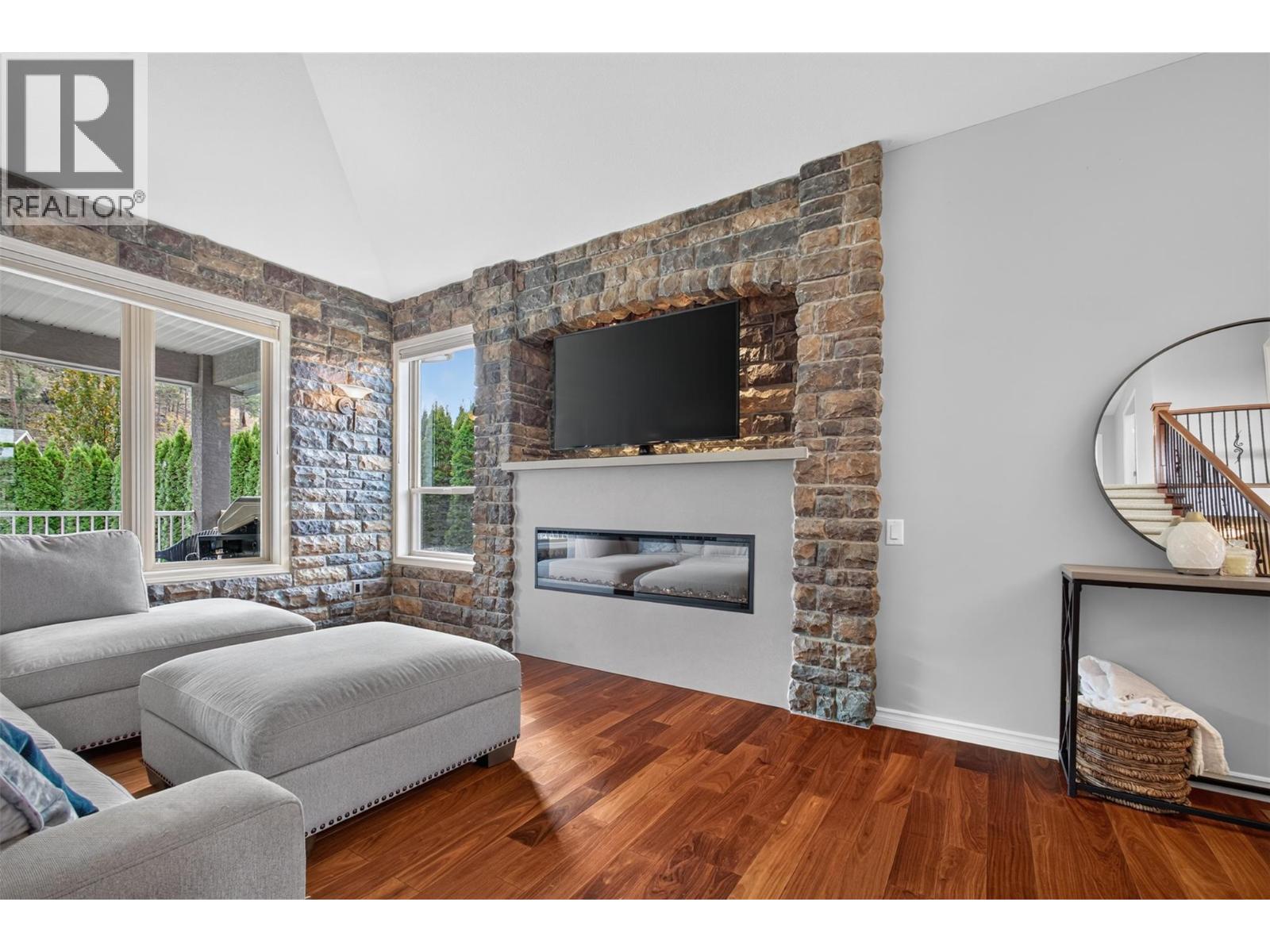 2512 Selkirk Drive, Kelowna, British Columbia  V1V 2V6 - Photo 7 - 10402781