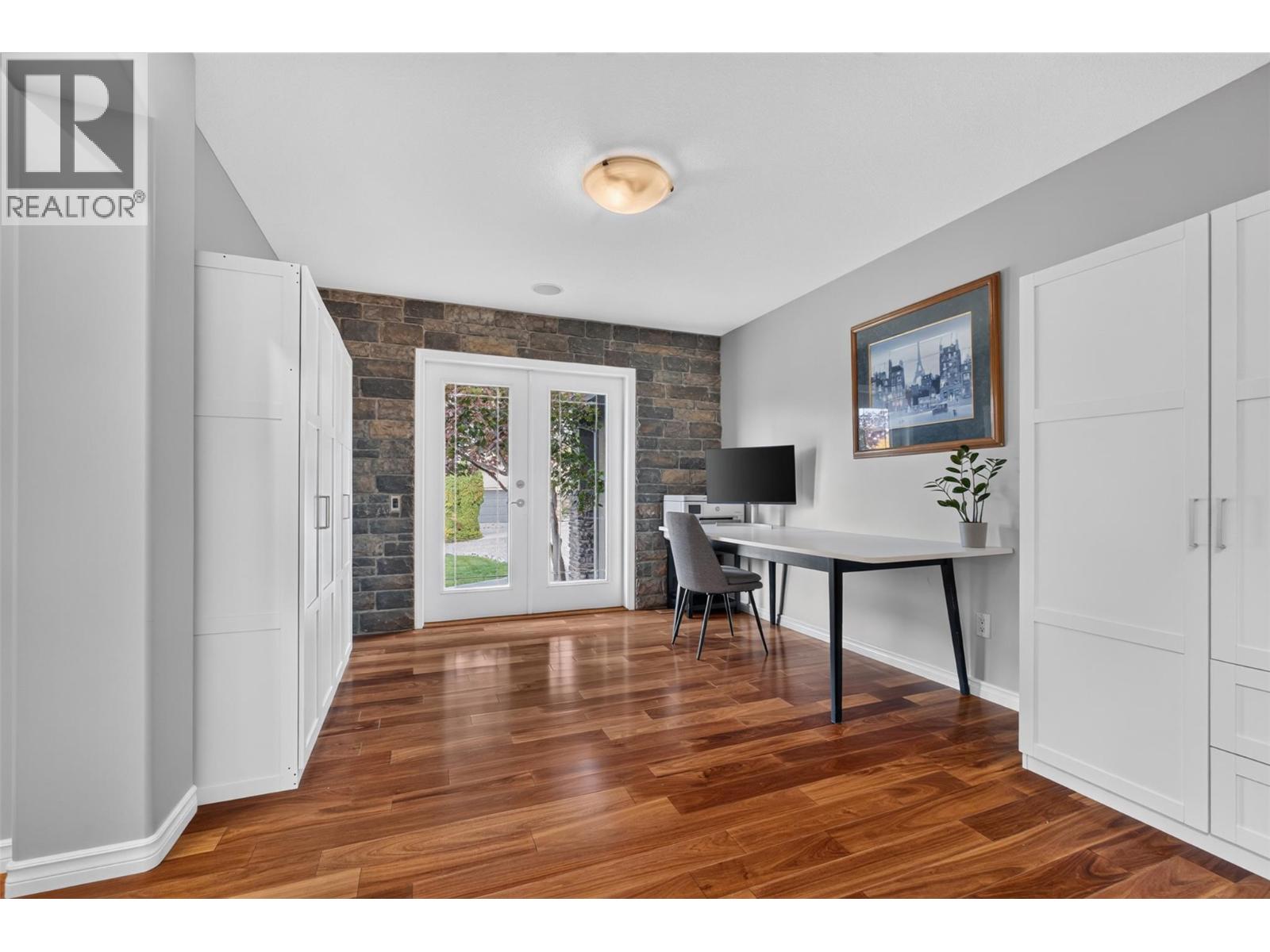 2512 Selkirk Drive, Kelowna, British Columbia  V1V 2V6 - Photo 8 - 10402781