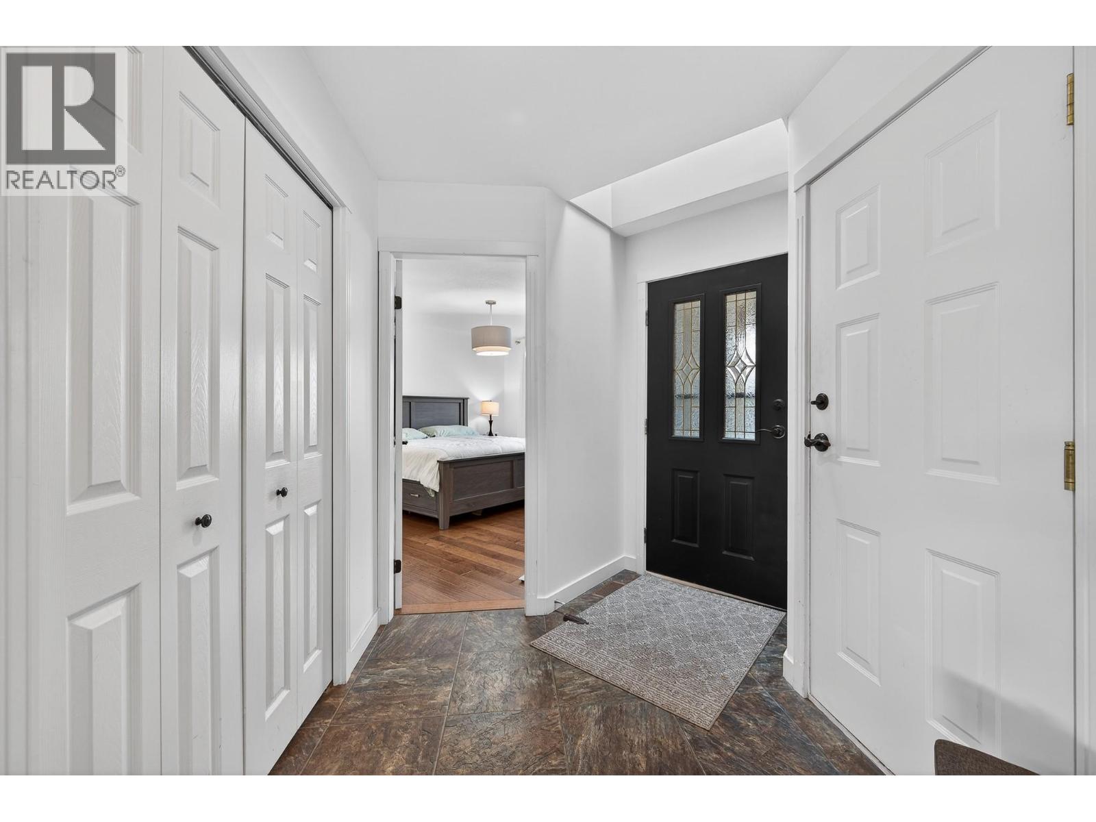 1575 Springhill Drive Unit# 5, Kamloops, British Columbia  V2C 2N9 - Photo 2 - 10403771