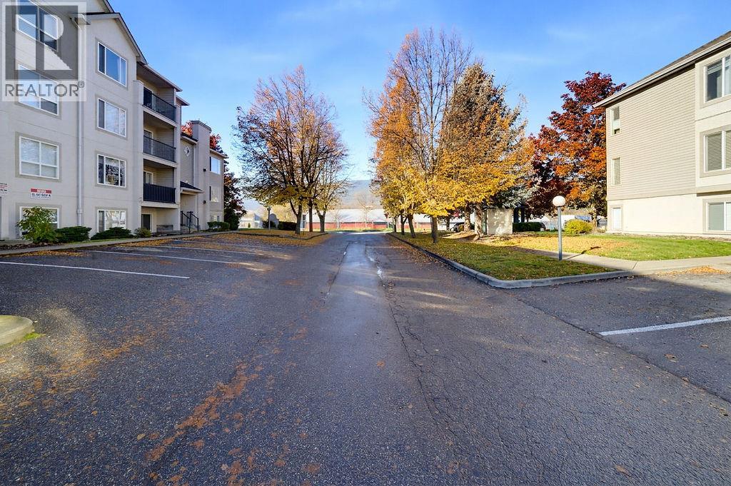 650 3 Street Sw Unit# 104, Salmon Arm, British Columbia  V1E 1P6 - Photo 38 - 10403756