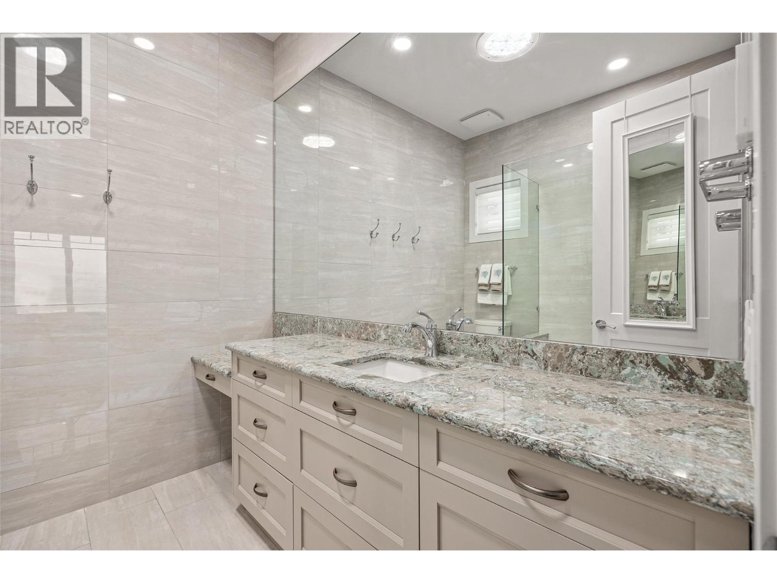 1824 Tower Ranch Boulevard, Kelowna, British Columbia  V1P 1R1 - Photo 29 - 10320107
