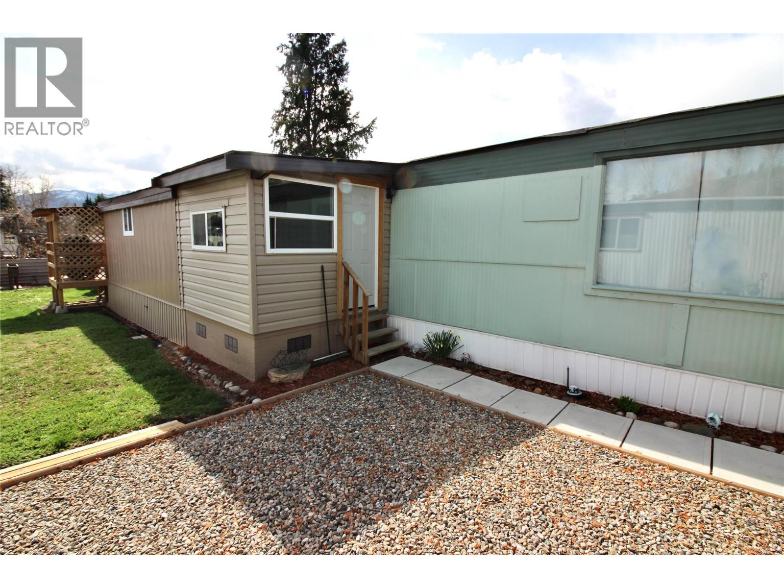 1881 Boucherie Road Unit# 56, West Kelowna, British Columbia  V4T 0C9 - Photo 3 - 10403636
