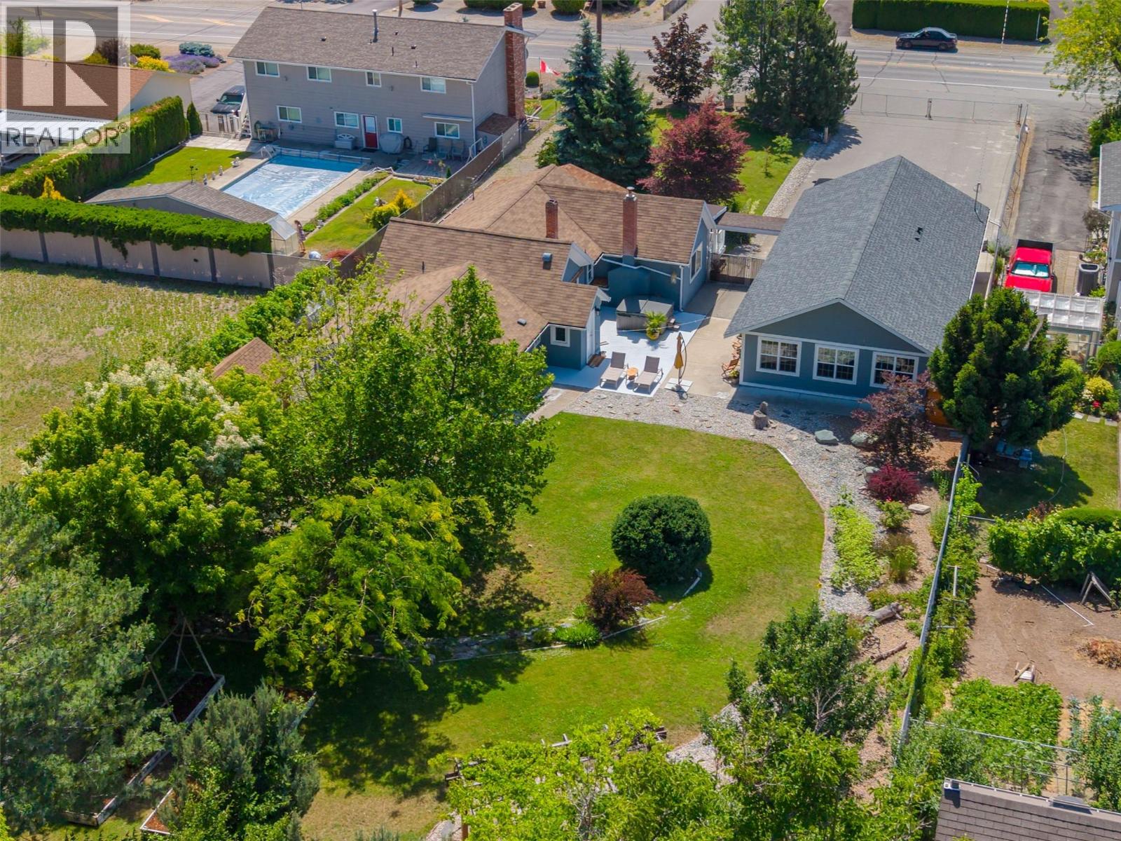 860 Fairview Road, Oliver, British Columbia  V0H 1T6 - Photo 6 - 10403687
