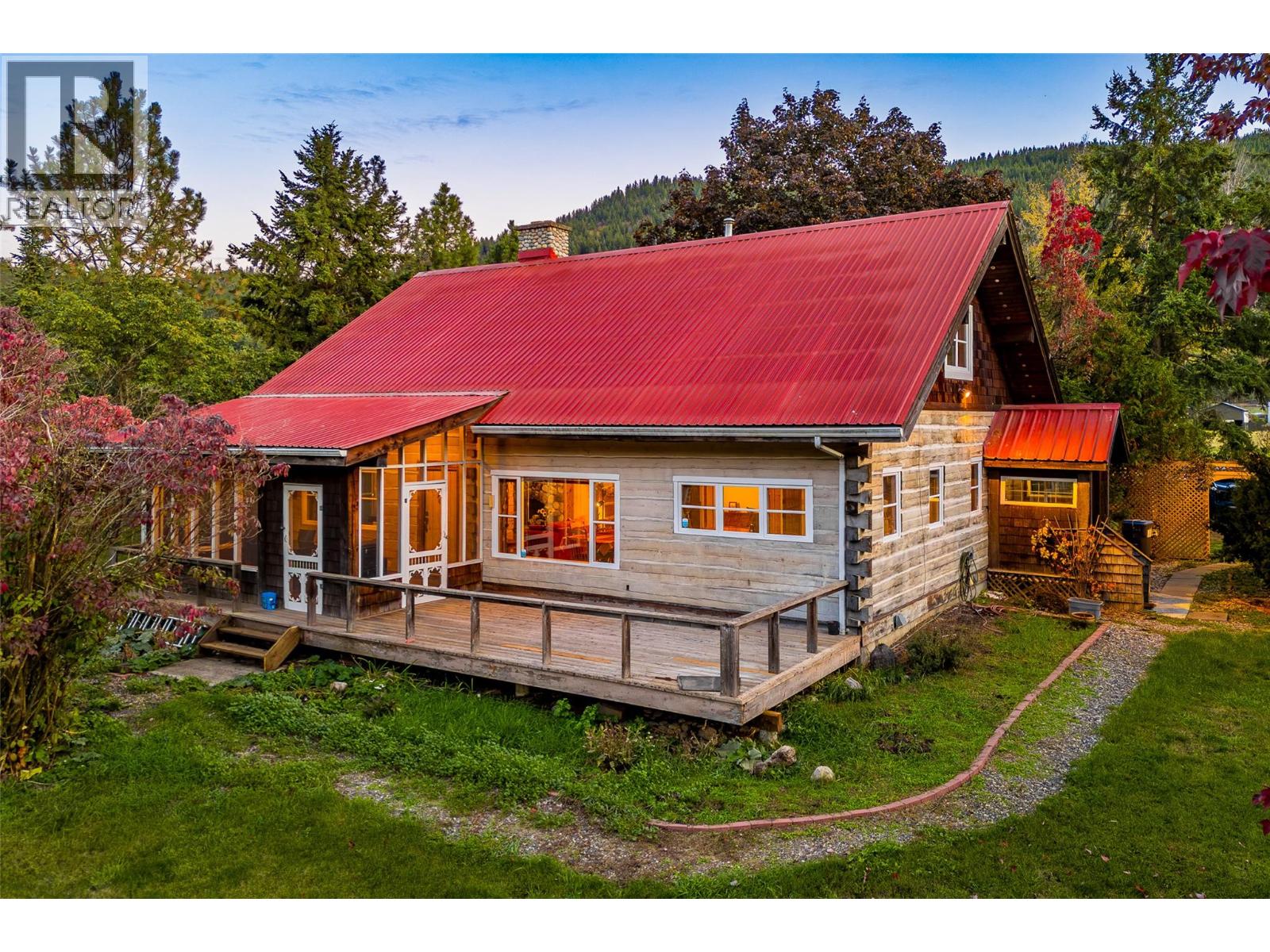 7001 Learmouth Road, Coldstream, British Columbia  V1B 3H1 - Photo 1 - 10400554