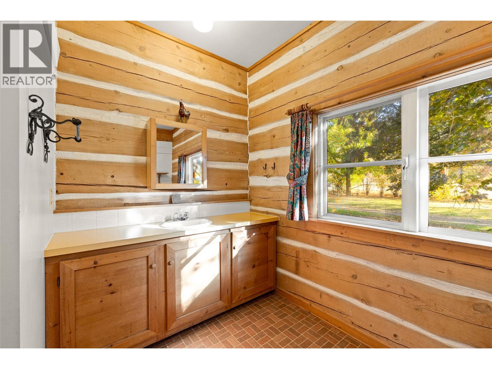 7001 Learmouth Road, Coldstream, British Columbia  V1B 3H1 - Photo 31 - 10400554