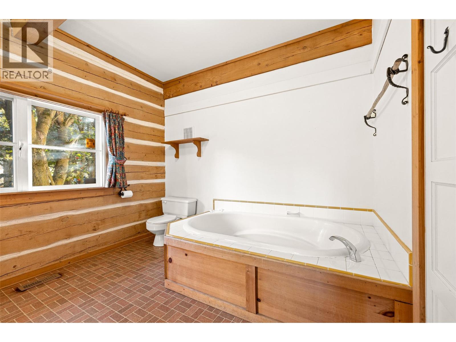7001 Learmouth Road, Coldstream, British Columbia  V1B 3H1 - Photo 32 - 10400554