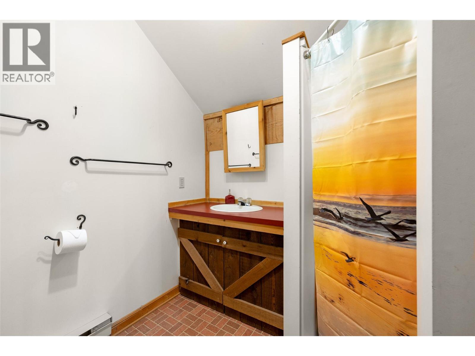7001 Learmouth Road, Coldstream, British Columbia  V1B 3H1 - Photo 39 - 10400554