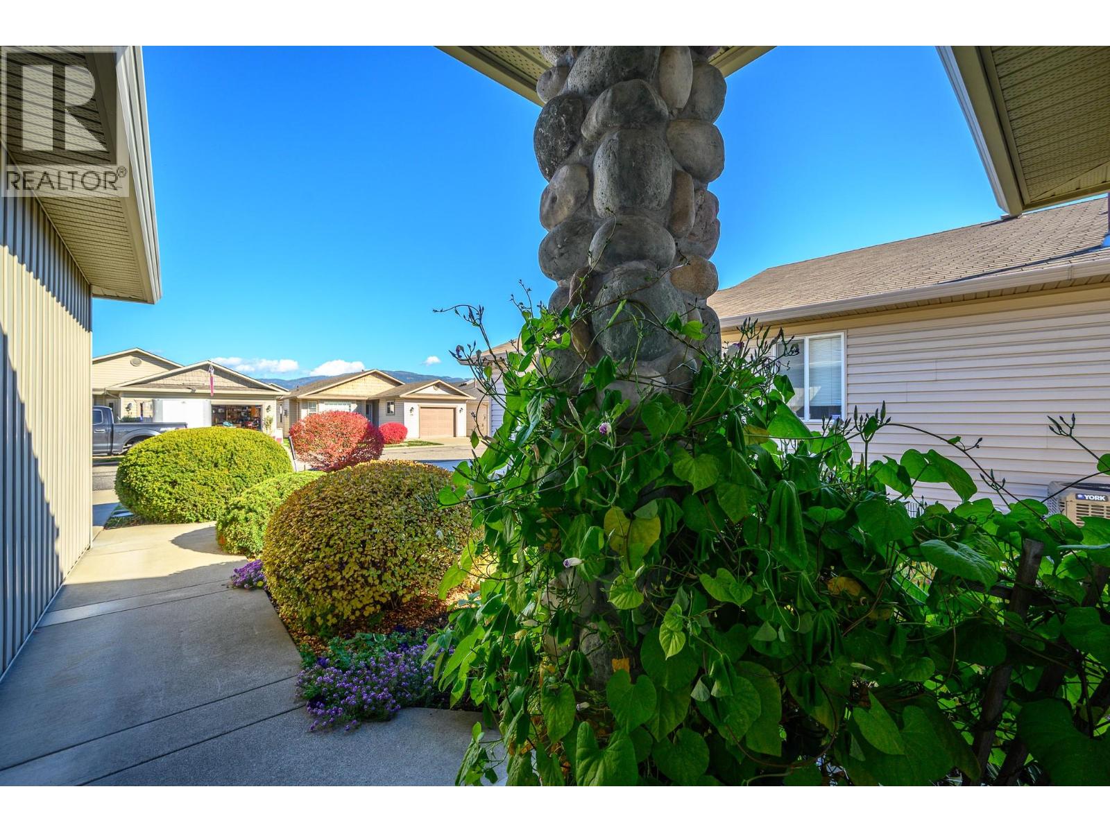 5888 Okanagan Landing Road Unit# 30, Vernon, British Columbia  V1H 1S2 - Photo 4 - 10403734