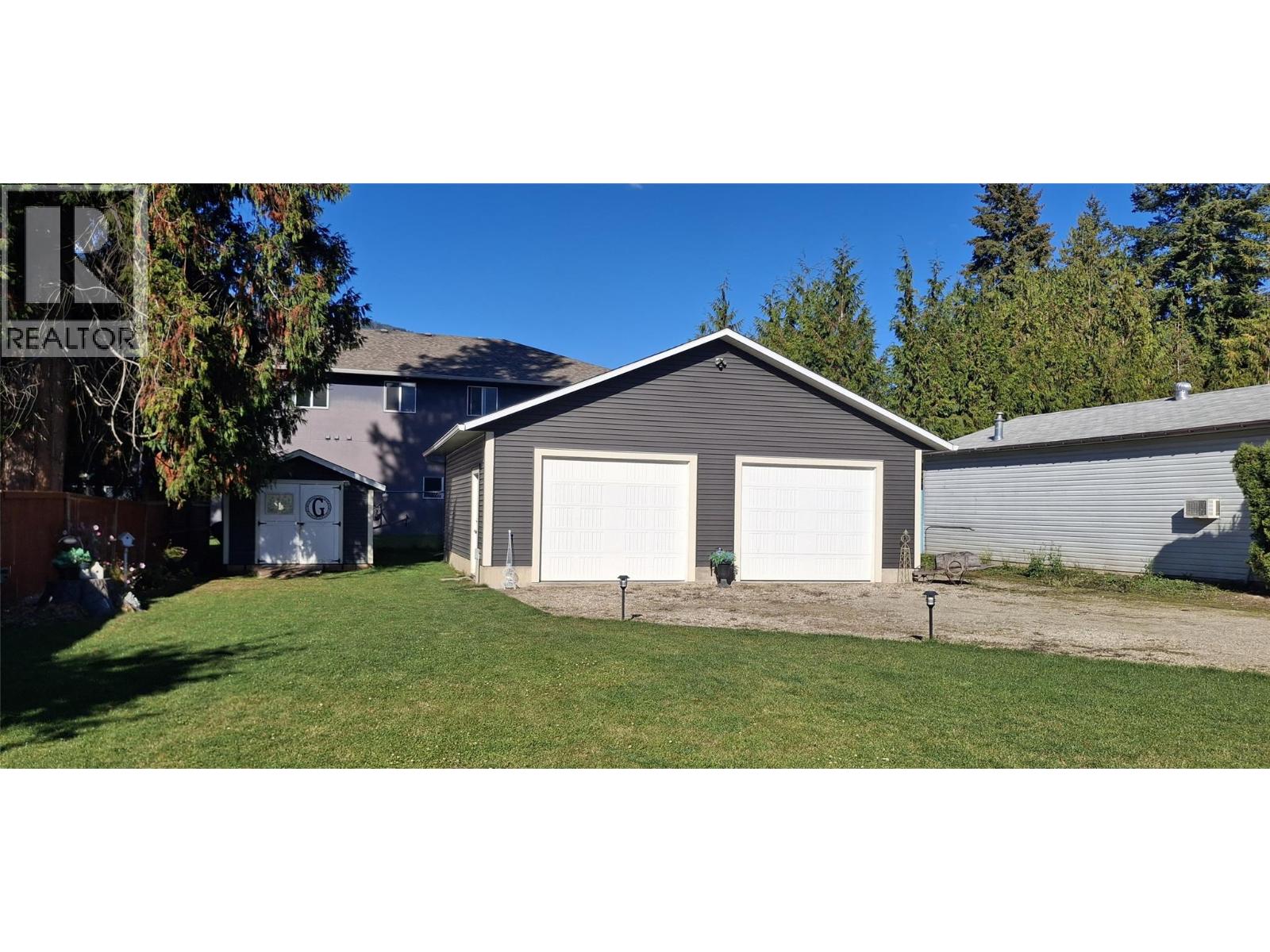 726 Whitehead Street, Sicamous, British Columbia  V0E 2V1 - Photo 38 - 10403681