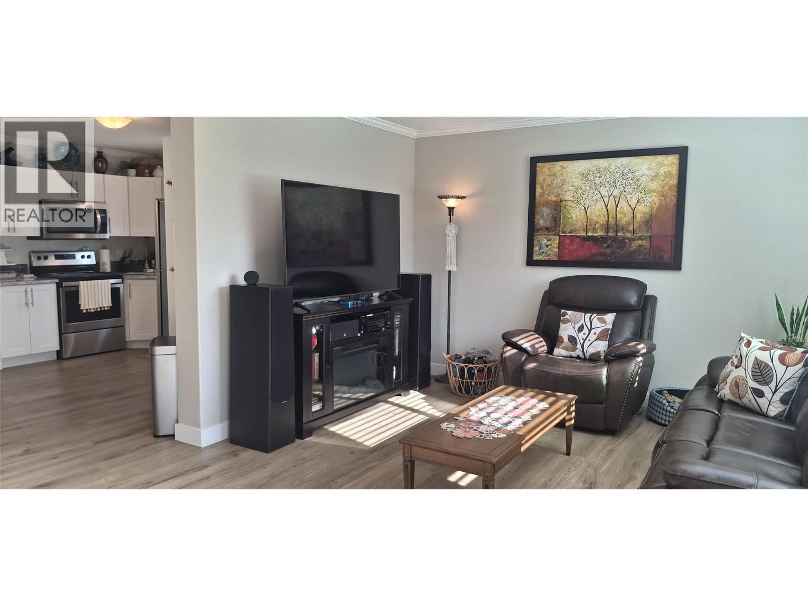 726 Whitehead Street, Sicamous, British Columbia  V0E 2V1 - Photo 9 - 10403681