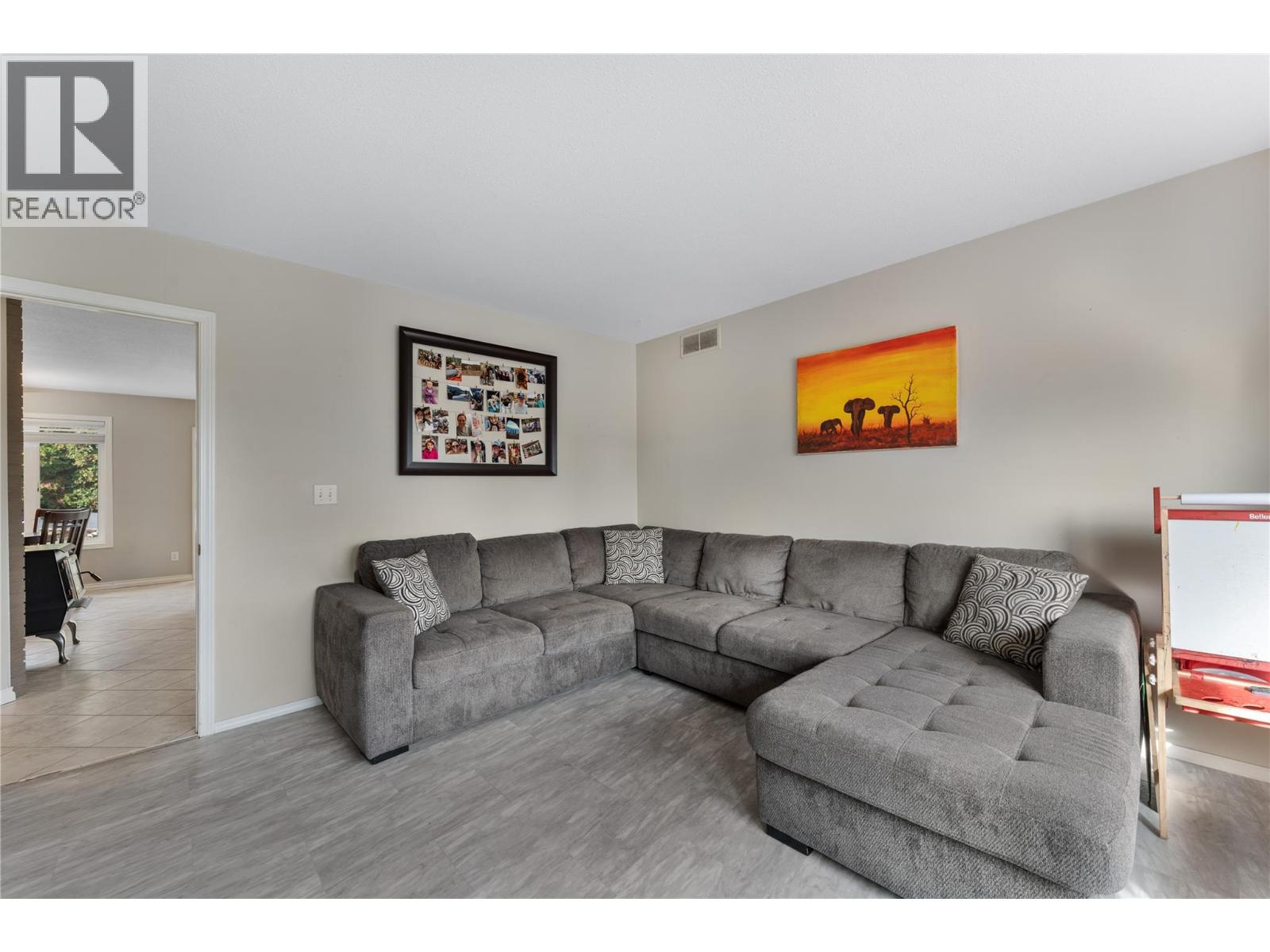 3772 Glenway Road, West Kelowna, British Columbia  V4T 1E3 - Photo 5 - 10403450