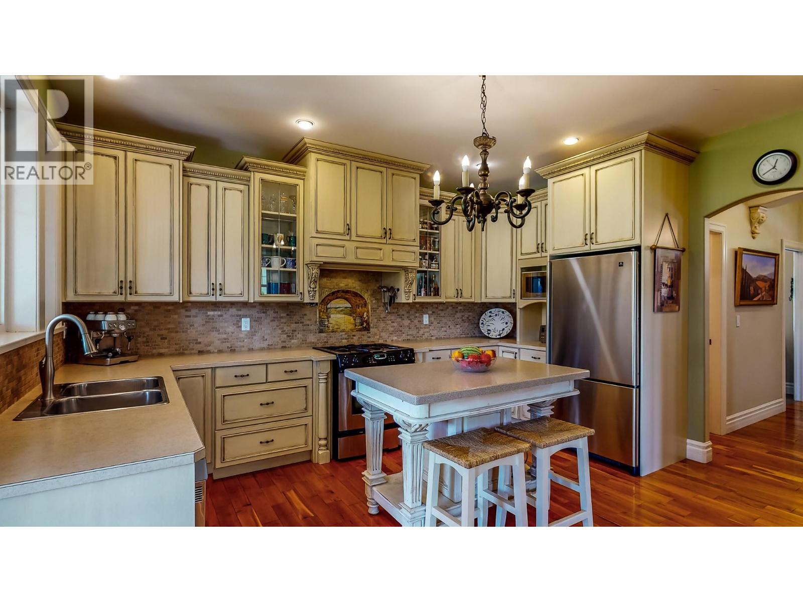 1143 Highway 3, Cawston, British Columbia  V0X 1C3 - Photo 4 - 10403703