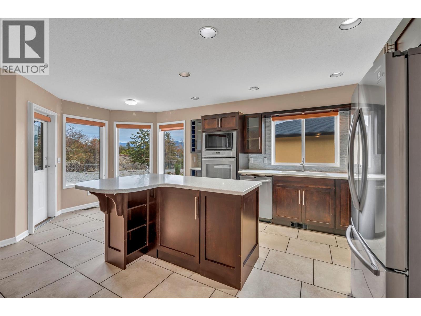 448 Ridge Place, Penticton, British Columbia  V2A 8N7 - Photo 10 - 10403606