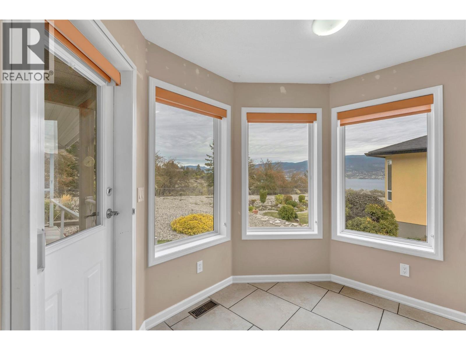 448 Ridge Place, Penticton, British Columbia  V2A 8N7 - Photo 17 - 10403606