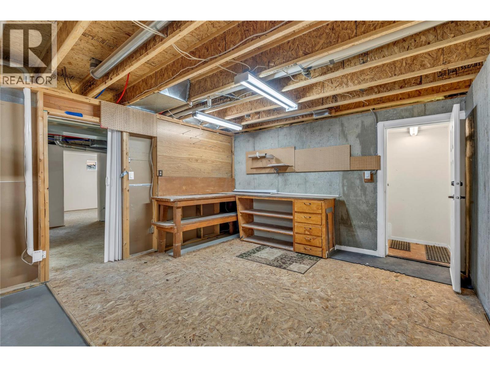 448 Ridge Place, Penticton, British Columbia  V2A 8N7 - Photo 36 - 10403606