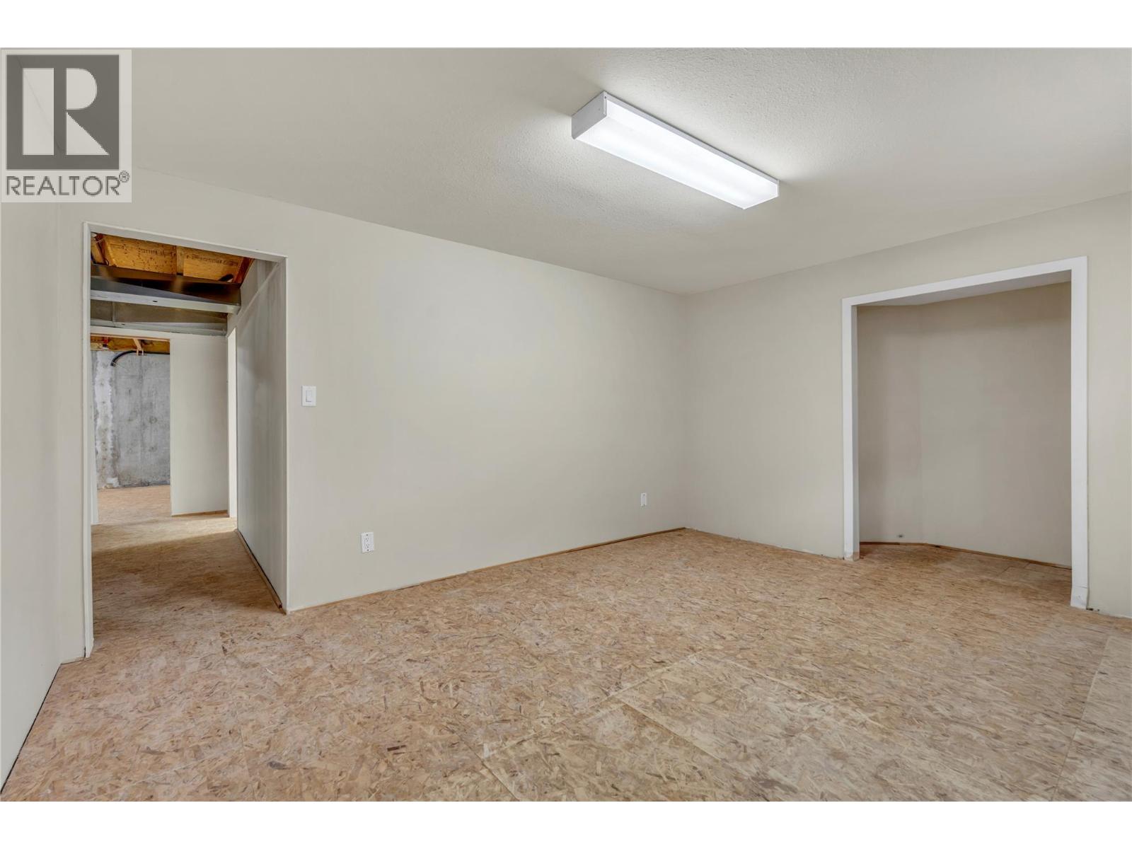 448 Ridge Place, Penticton, British Columbia  V2A 8N7 - Photo 41 - 10403606