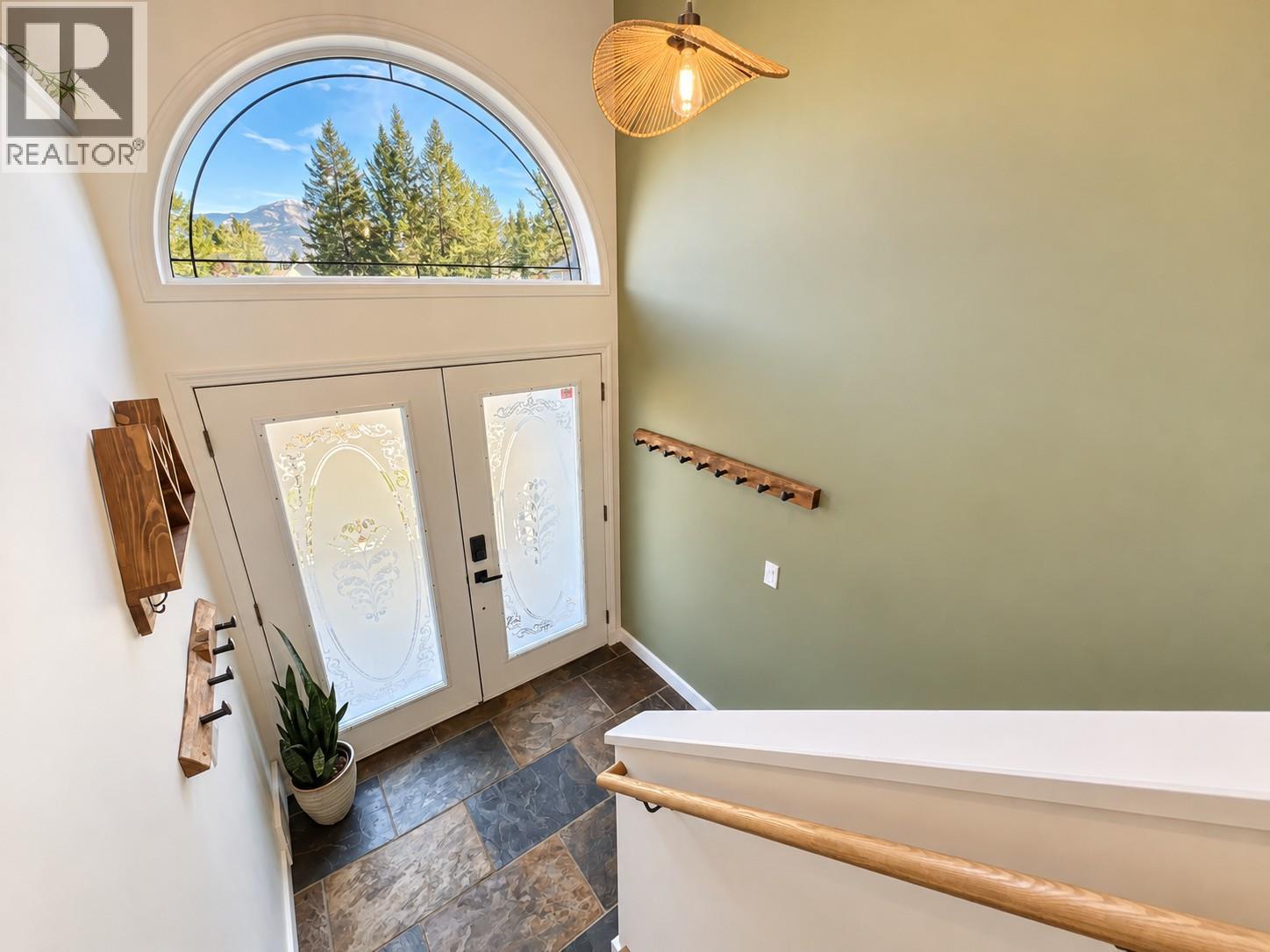 781 Westridge Drive, Invermere, British Columbia  V0A 1K4 - Photo 13 - 10403481