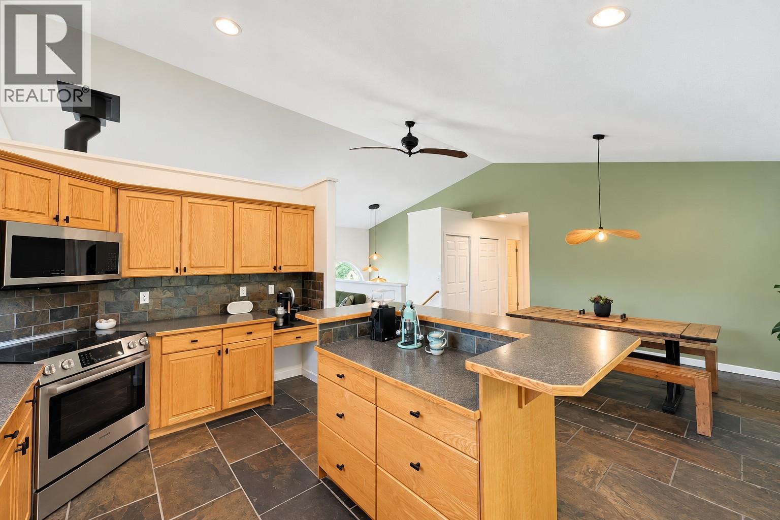 781 Westridge Drive, Invermere, British Columbia  V0A 1K4 - Photo 29 - 10403481