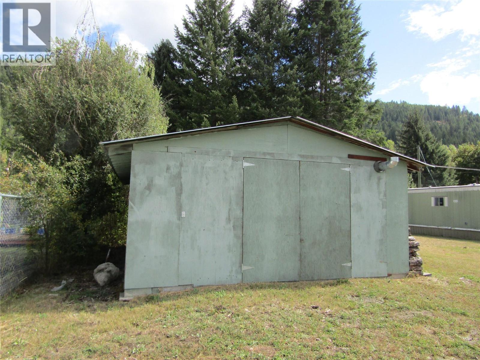 555 Kimberley N Avenue, Greenwood, British Columbia  V0J 1J0 - Photo 21 - 10400106