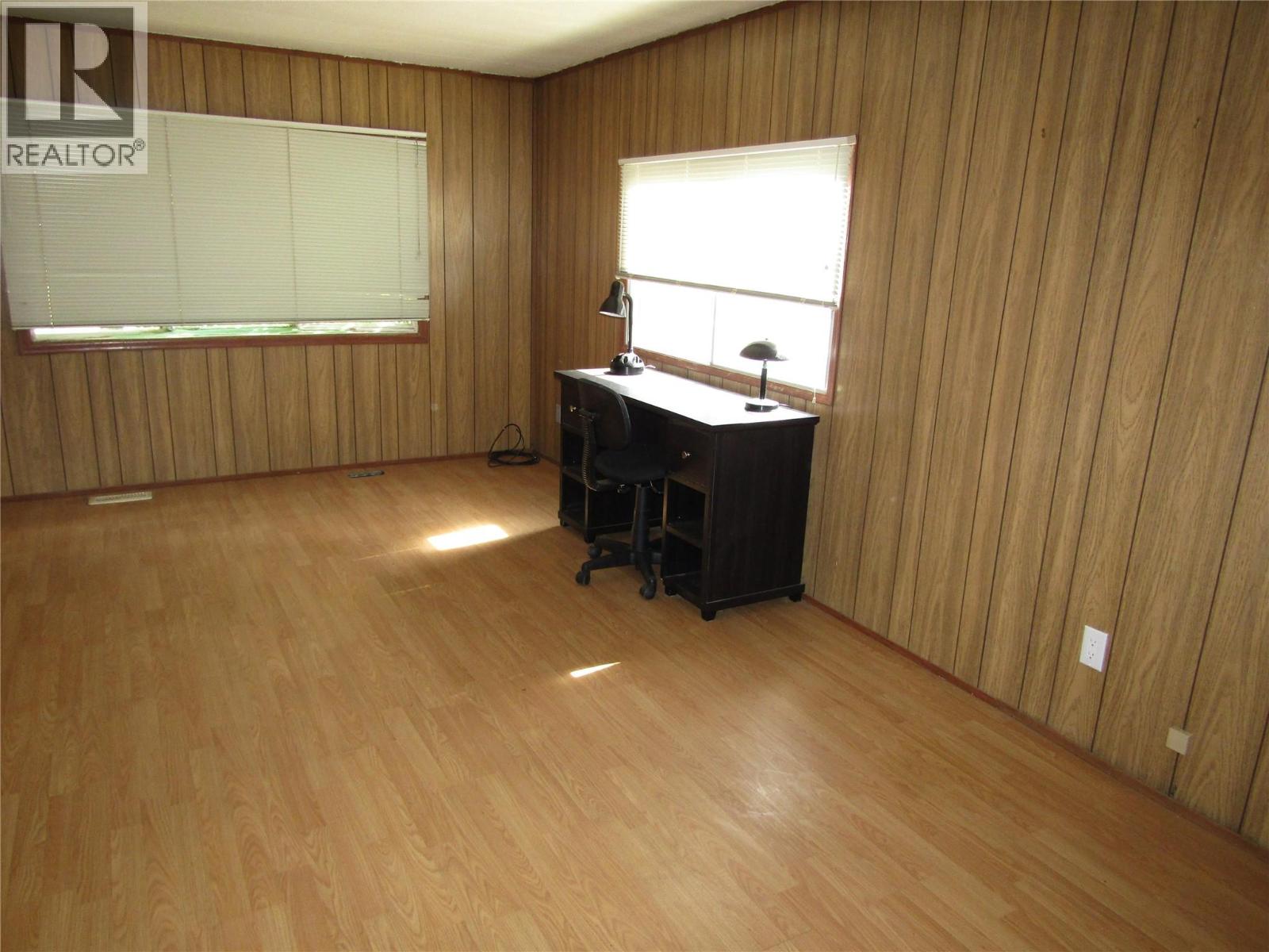 555 Kimberley N Avenue, Greenwood, British Columbia  V0J 1J0 - Photo 6 - 10400106
