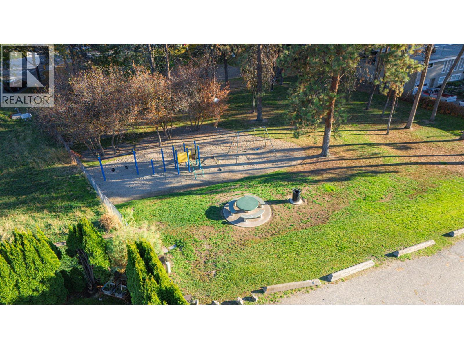 1759 Spruceglen Drive, Kelowna, British Columbia  V1V 1S8 - Photo 61 - 10403814