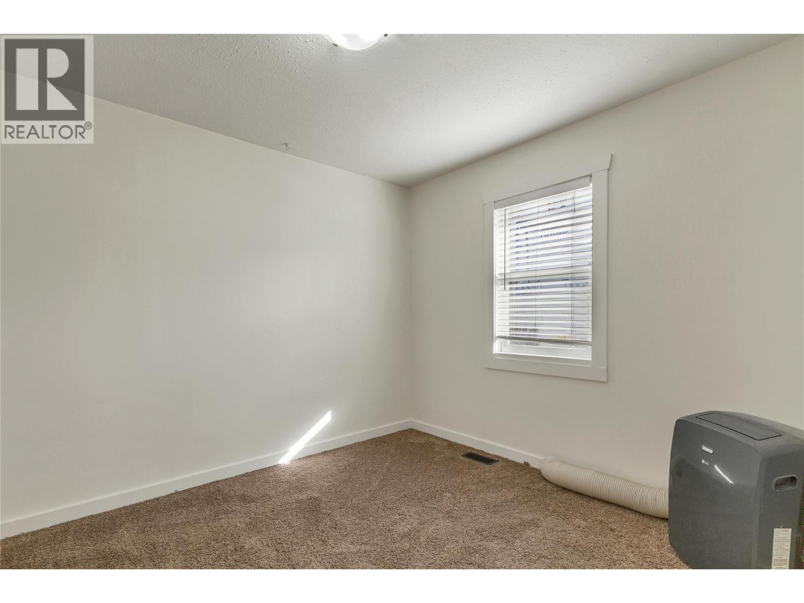 3815 Okanagan Avenue, Vernon, British Columbia  V1T 1K7 - Photo 13 - 10403724