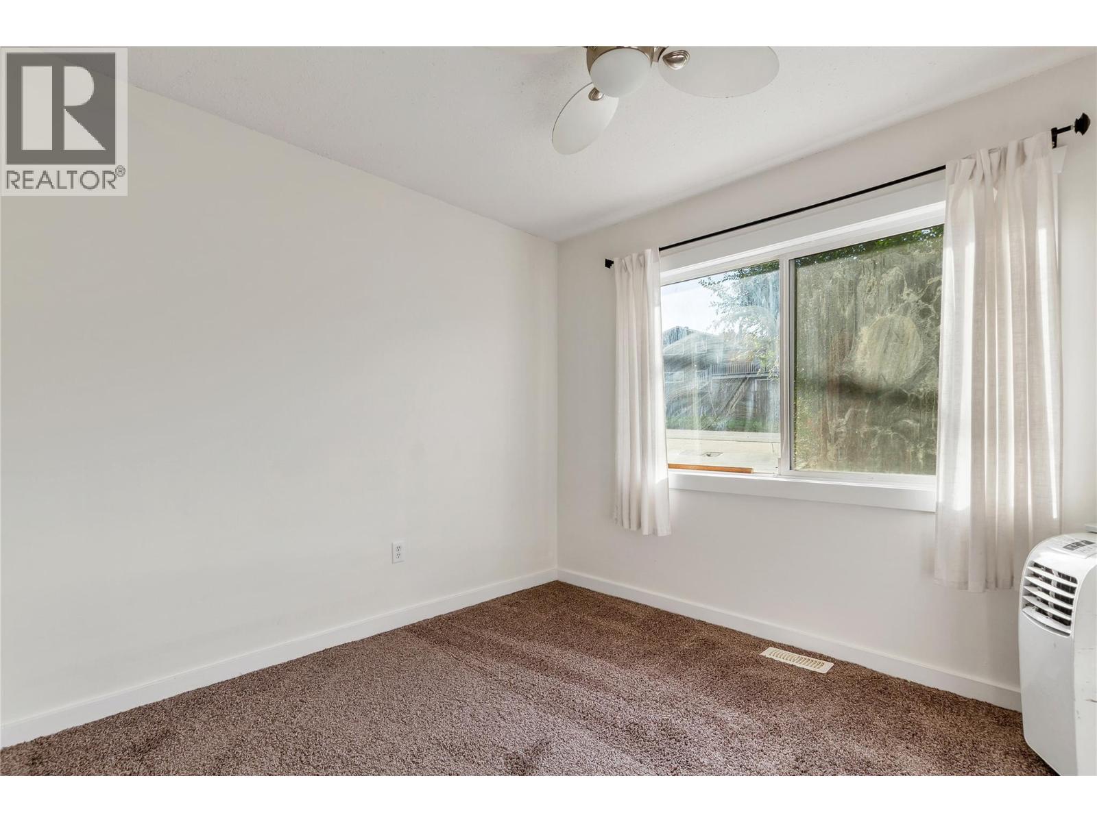 3815 Okanagan Avenue, Vernon, British Columbia  V1T 1K7 - Photo 16 - 10403724