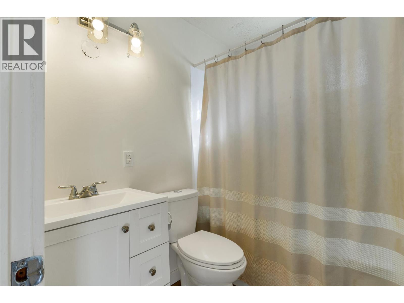 3815 Okanagan Avenue, Vernon, British Columbia  V1T 1K7 - Photo 17 - 10403724