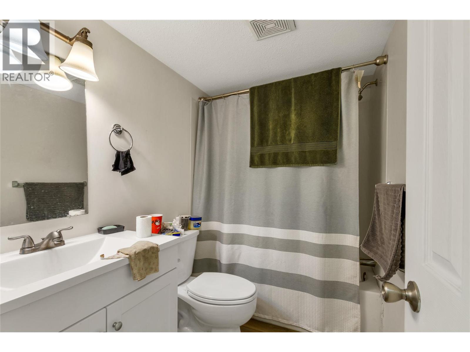 3815 Okanagan Avenue, Vernon, British Columbia  V1T 1K7 - Photo 24 - 10403724